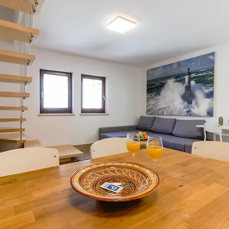 Casanova - Viewpoint *